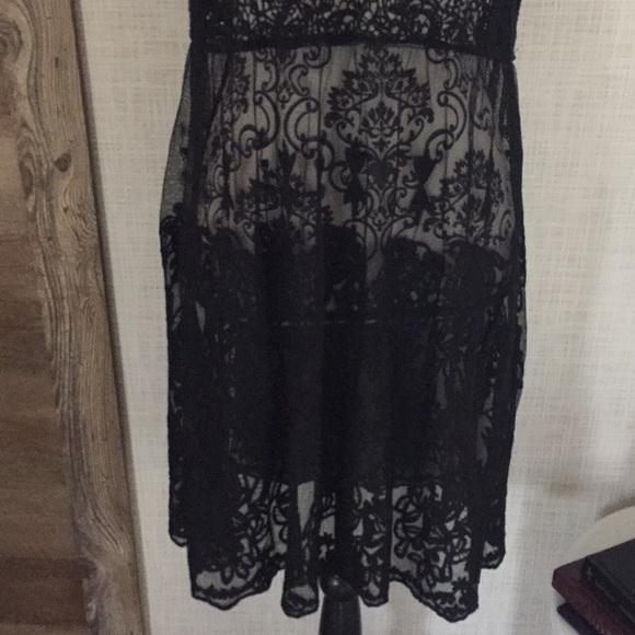 Haute Monde Lace Dress/Swim Cover Up - Picture 4 of 6